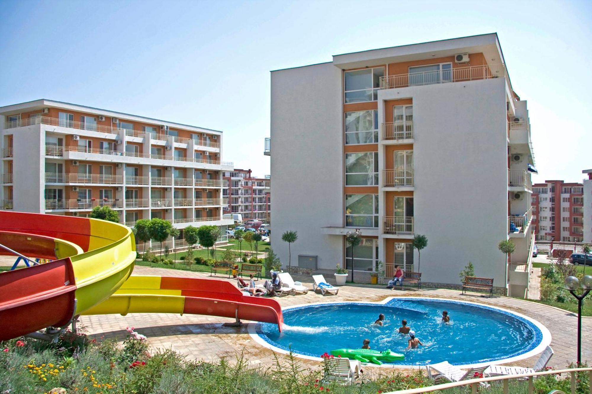 Crown And Imperial Apartments Свети-Влас Экстерьер фото
