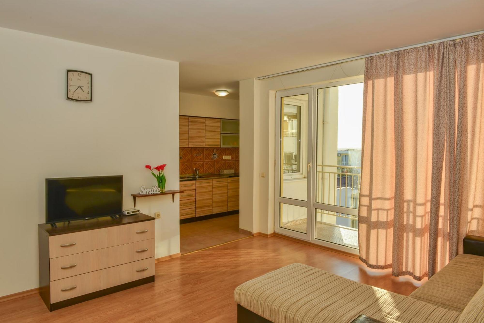 Crown And Imperial Apartments Свети-Влас Экстерьер фото